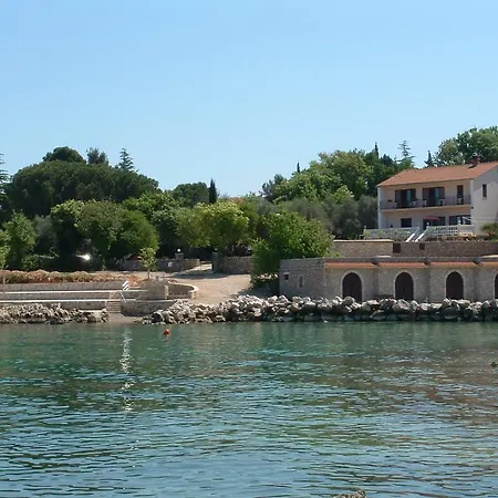 Apartment Nikky By El-pi Tours