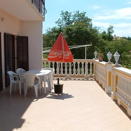 Apartment Nikky By El-pi Tours *