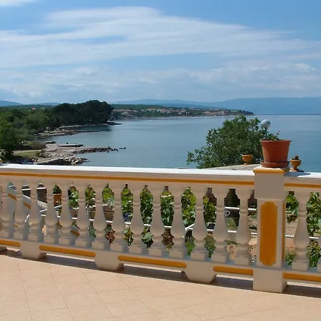 Apartment Nikky By El-pi Tours