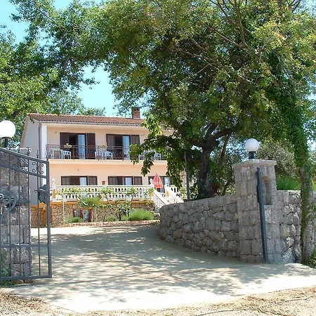 Nikky By El-pi Tours Malinska