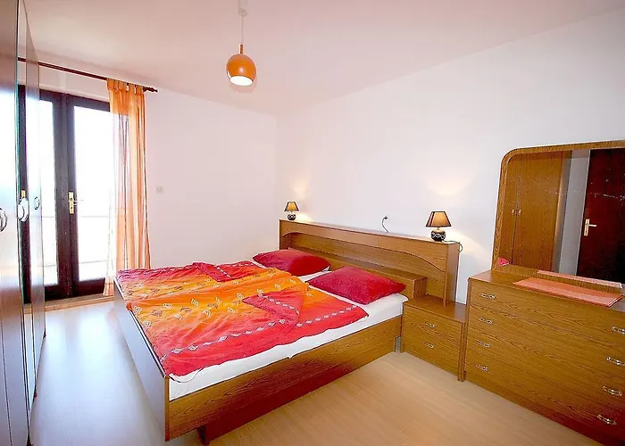 Nikky By El-pi Tours