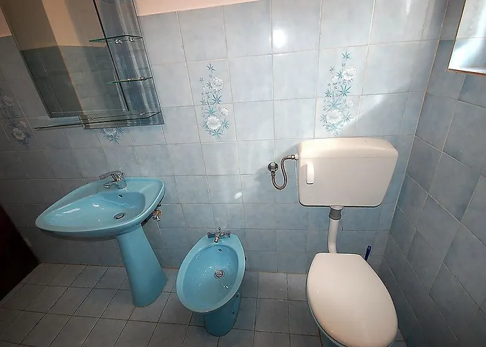 Nikky By El-pi Tours Malinska