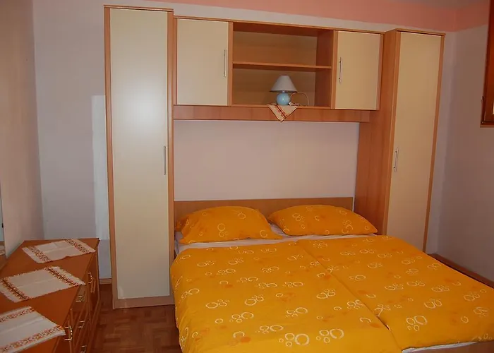 Nikky By El-pi Tours